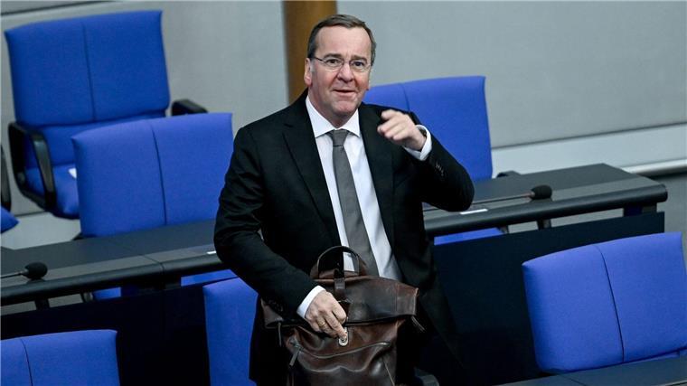 Neuer Bund fürs Leben: Pistorius hat geheiratet Boris Pistorius (SPD), Verteidigungsminister.