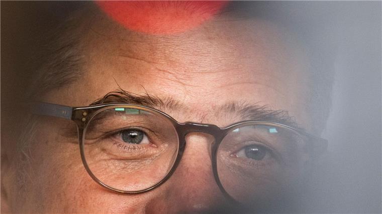 Rhein dankt Scholz für Gespräch über Migration Boris Rhein (CDU), Ministerpräsident von Hessen, gibt ein Pressestatement zur Ministerpräsidentenkonferenz (MPK).