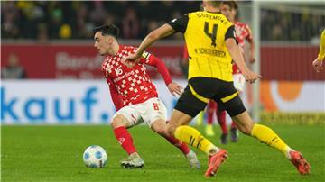 Borussia Dortmund hat das Gastspiel beim FSV Mainz 05 verloren.