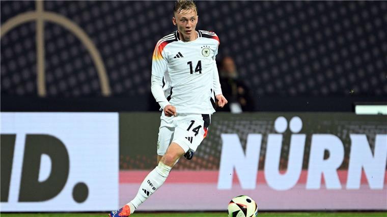 Medien: Beier soll beim BVB Füllkrug ersetzen Borussia Dortmund soll an Nationalspieler Maximilian Beier interessiert sein.