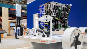 Bosch will mit Wasserstoff- und Elektromotoren für Lkw wachsen. (Archivfoto)