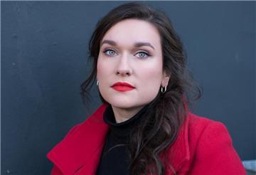 Boshana Milkov, Mezzosopranistin am Stadtheater Bremerhaven, hat in diesem Jahr den renommierten Anneliese Rothenberger Wettbewerb gewonnen.