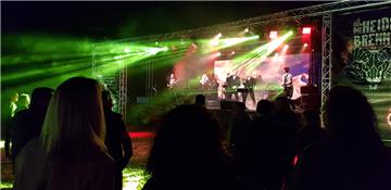 Brachte das Partyvolk zum Tanzen: die Live-Formation Groove Circle aus Bremen, B...