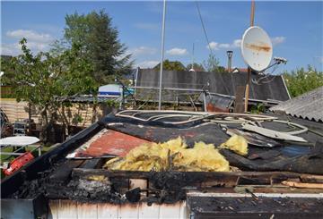 Brand auf dem Dach eines Schuppens im Kleingärtnerverein Naturglück e.V.