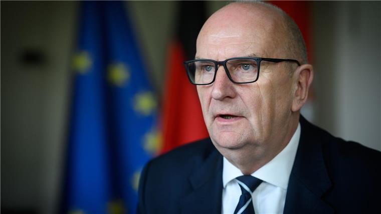Streit um Stromreform: Im Norden günstiger als im Süden? Brandenburgs Ministerpräsident sieht sein Land benachteiligt.