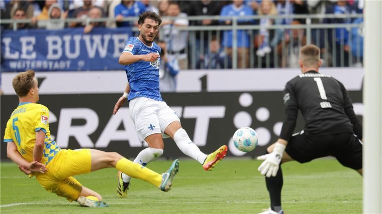 Darmstadt siegt auch mit Kohfeldt nicht Braunschweig holt in Darmstadt einen Punkt.