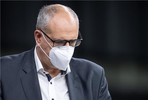 Bremens Landeschef Andreas Bovenschulte fordert Schnelltests für Beschäftigte in Unternehmen.