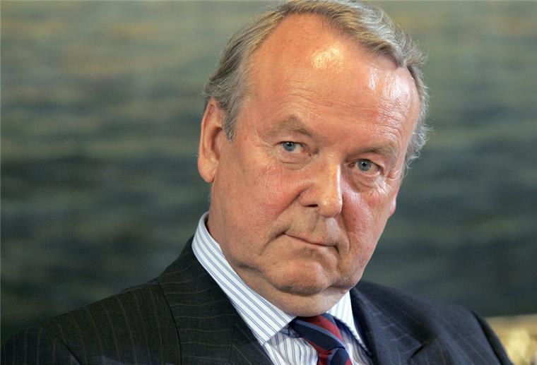 Bremens langjähriger Finanzsenator und stellvertretender Regierungschef Hartmut Perschau ist gestorben.