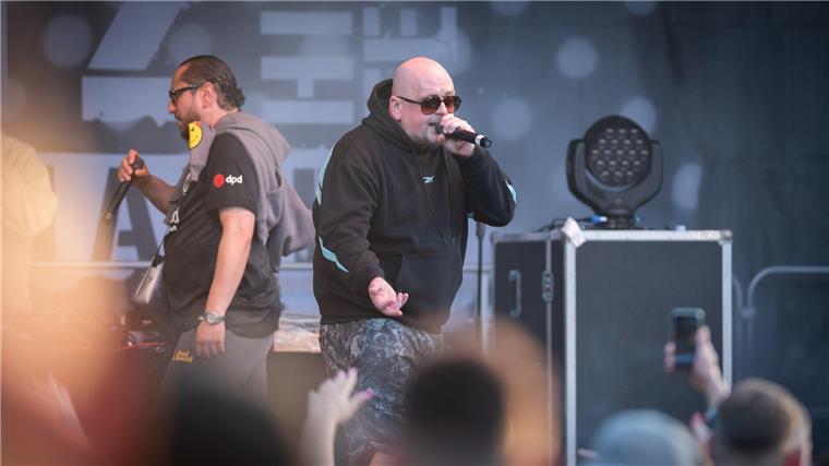 Celo & Abdi heizen Bremerhaven ein: Die spektakulärsten Bilder vom Haven Beatz