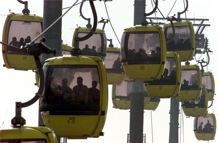 Seilbahn für Bremerhaven: Neuer Anstoß für alte Idee Bremerhaven hatte nach der Expo in Hannover Interesse an der Seilbahn "Skyliner". Jetzt wird die alte Idee von der FDP neu befeuert.