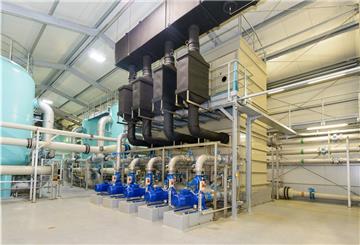 Bremerhaven wird von drei Wasserwerken mit Frischwasser versorgt. Weil zwei davon auf niedersächsischem Grund stehen (darunter dieser Neubau in Bexhövede), macht sich die verdoppelte Wasserentnahmebühr in Niedersachsen auch in der Stadt bemerkbar.