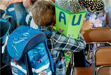 Bremerhavener Kinder, die ab kommendem Sommer zur Schule gehen, müssen jetzt von ihren Eltern bei den Grundschulen angemeldet werden.