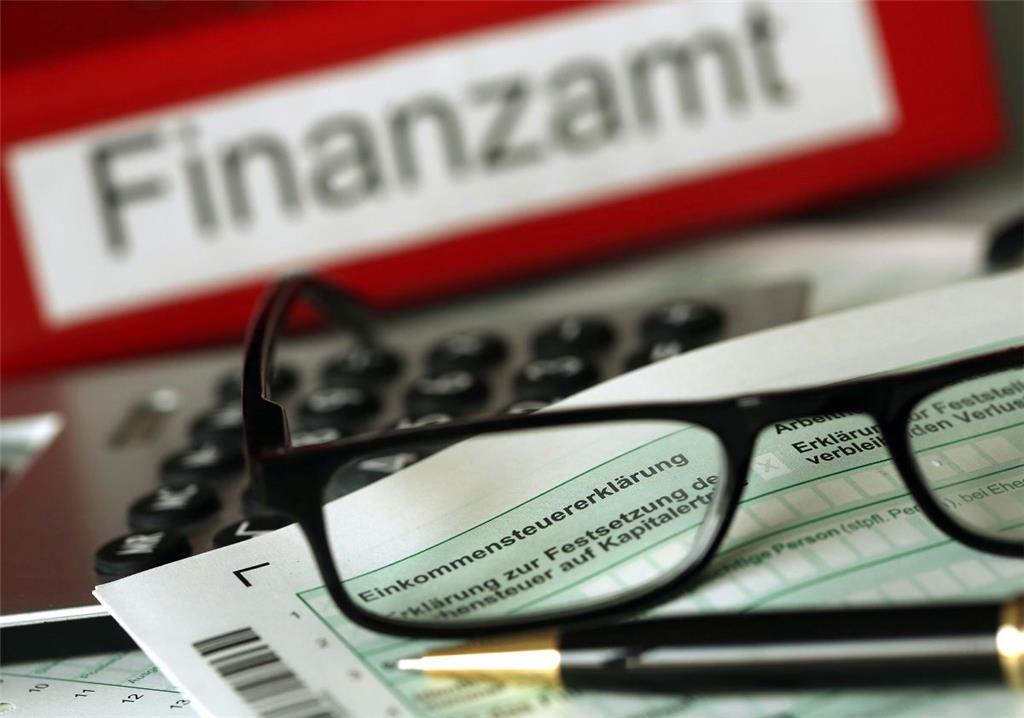 Bremerhavener müssen im Schnitt 18 Tage länger auf ihre Steuererklärung warten a...