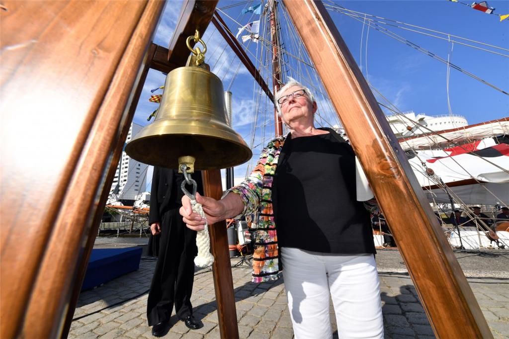 Brigitte Lückert eröffnet das Seestadtfest. Foto: Scheschonka