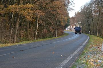 Buckelpiste adé: Die Kreisstraße 14 zwischen Nordholz und Wanhöden soll saniert werden.