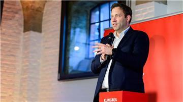 Bundesfinanzminister Lars Klingbeil (SPD) will stärker gegen Schwarzarbeit vorgehen. 