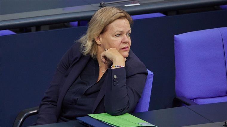 Bundesinnenministerin Nancy Faeser (SPD) war lange gegen Binnengrenzkontrollen. Inzwischen hält sie diese aber für notwendig. (Archivfoto)