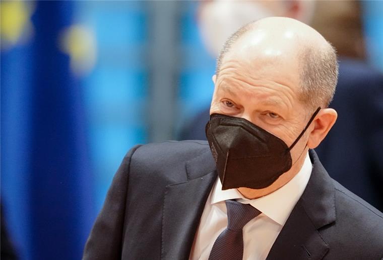 Bundeskanzler Olaf Scholz (SPD) nimmt an der Sitzung des Bundeskabinetts im Bundeskanzleramt teil. 
