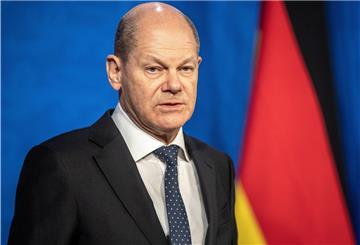 Bundeskanzler Olaf Scholz (SPD) kommt in einer Umfrage zum Ukraine-Krieg nicht gut weg. Die Mehrheit der Befragten ist mit seinem bisherigen Handeln unzufrieden.