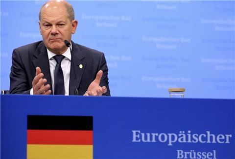 Bundeskanzler Olaf Scholz (SPD) möchte die Bürger mit einer Einmalzahlung weiter im Umgang mit den gestiegenen Energiekosten unterstützen.