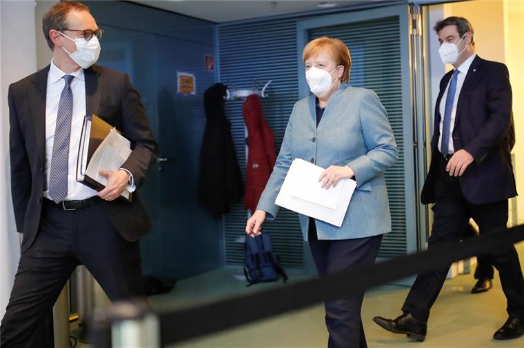 Bundeskanzlerin Angela Merkel bleibt optimistisch, was die Impfzusage an die Bürger angeht.
