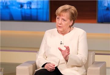 Bundeskanzlerin Angela Merkel (CDU) ist zu Gast in der ARD-Talksendung "Anne Will".