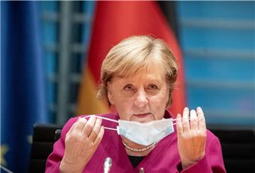 Bundeskanzlerin Angela Merkel (CDU) will eine ergänzende Maskenpflicht einführen.
