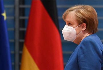 Bundeskanzlerin Angela Merkel warnt vor Corona-Mutation.