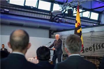 Bundespräsident Frank-Walter Steinmeier besucht Bremerhaven und genießt den Aben...