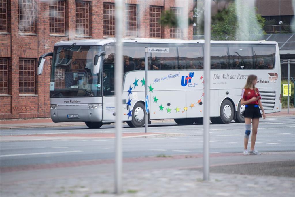 Bundespräsident Frank-Walter Steinmeier besucht Bremerhaven. Die Botschafter fah...