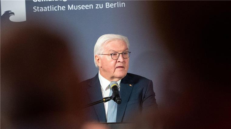 Steinmeier: Russland zerstört kulturelles Erbe der Ukraine Bundespräsident Frank-Walter Steinmeier sprach ein Grußwort bei der Eröffnung der Ausstellung.