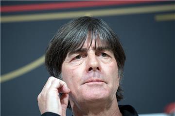 Bundestrainer Joachim Löw fordert einen klaren Sieg im EM-Qualifikationsspiel gegen Estland. 