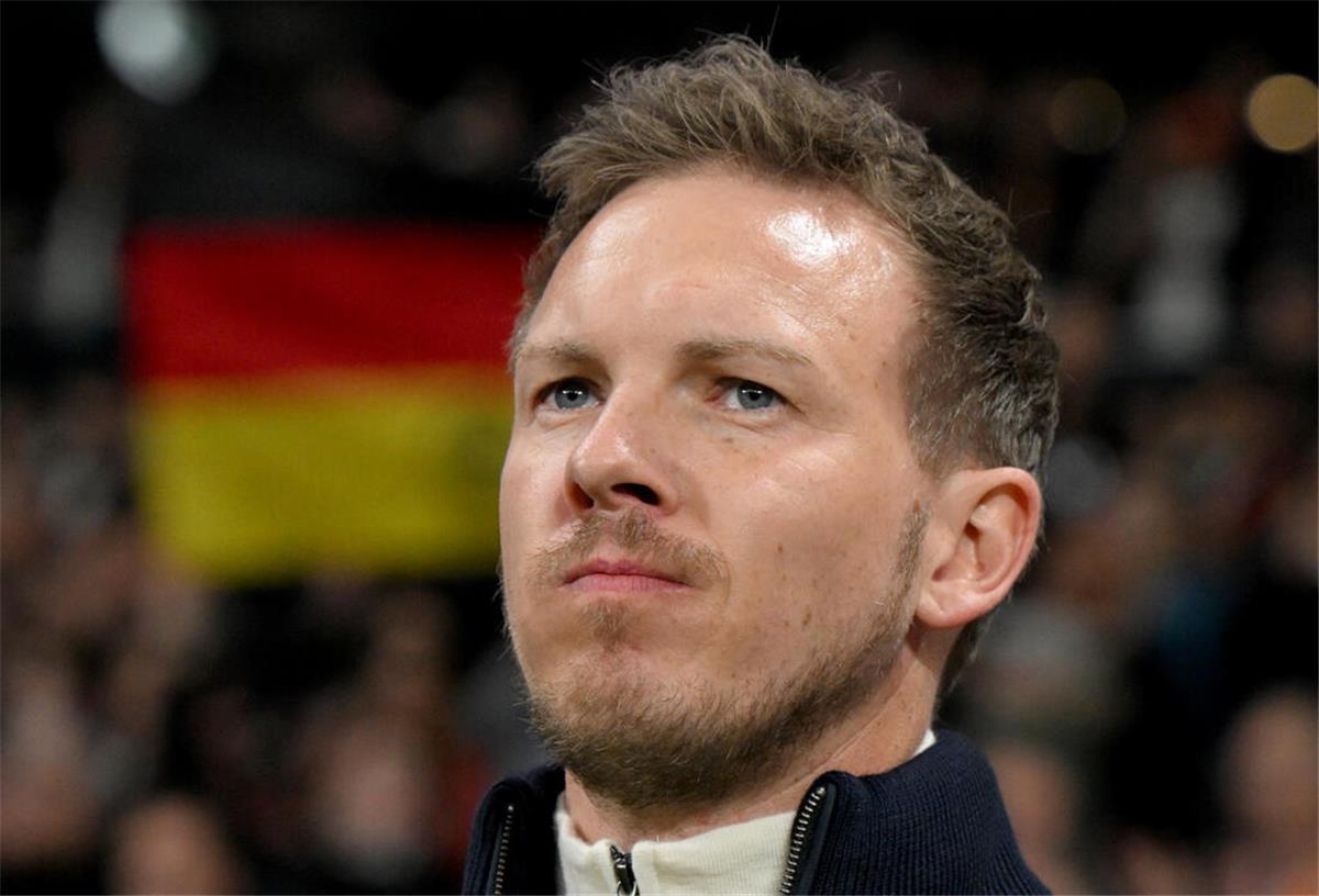 Bundestrainer Nagelsmann spricht über den Suizid seines Vaters Bundestrainer Julian Nagelsmann.