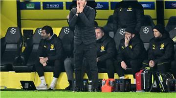 BVB-Coach Sahin sieht kein Problem darin, dass sein verletzter Stammkeeper zur Nationalmannschaft fährt.