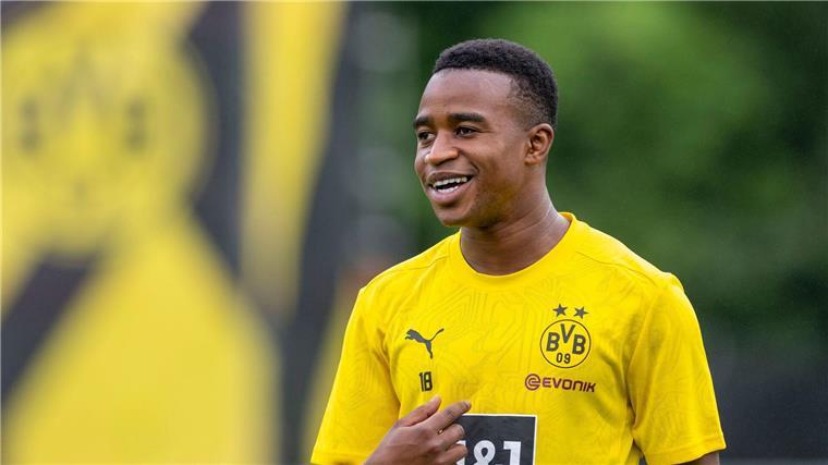 Wechsel von Moukoko zu Nizza vor dem Abschluss BVB-Stürmer Youssoufa Moukoko soll heute den Medizincheck in Nizza absolvieren.