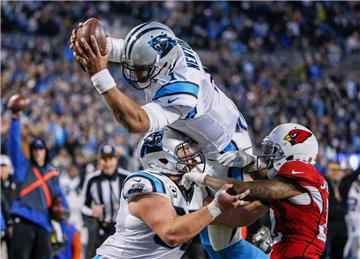 Cam Newton (oben), Quarterback der Denver Broncos, bestreitet am Sonntag seinen ersten Super-Bowl. Foto Lessler/dpa