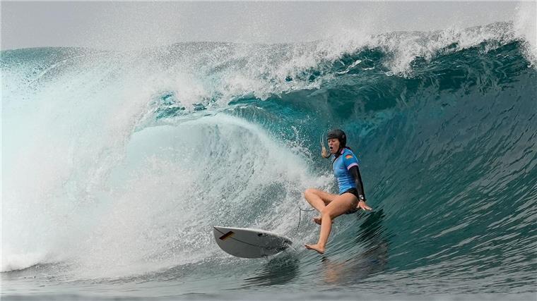 Surfen im Südsee-Paradies: Olympia mal anders Camilla Kemp ist bei Olympia ausgeschieden.