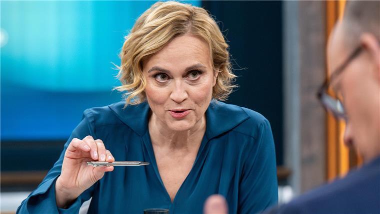 Caren Miosga ist zurück aus der Sommerpause. Am 25. August startet ihre Talkshow im Ersten wieder.