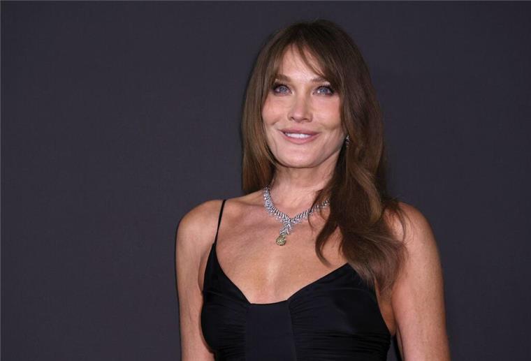 Carla Bruni geht regelmäßig zur Mamografie.