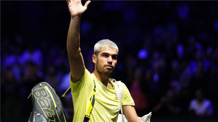 Überraschung in Paris: Alcaraz verliert gegen Norrie Carlos Alcaraz verabschiedet sich schon nach der zweiten Runde aus Paris.