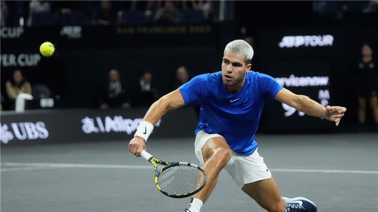 Nach Pleiten von Zverev und Alcaraz: Europa braucht Wunder Carlos Alcaraz war gegen den US-Amerikaner Taylor Fritz chancenlos.