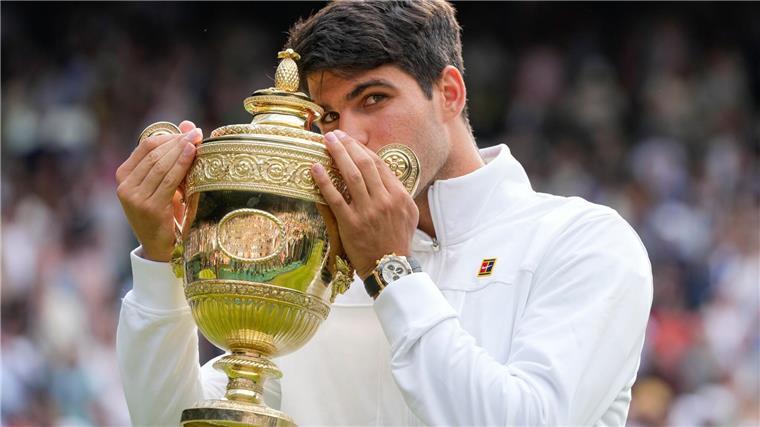 Alcaraz zu Grand-Slam-Jagd: „weiß nicht, wo Grenzen liegen“ Carlos Alcaraz will auf der Jagd nach weiteren Grand-Slam-Titeln in ähnliche Sphären vorstoßen wie Novak Djokovic, Rafael Nadal und Roger Federer.