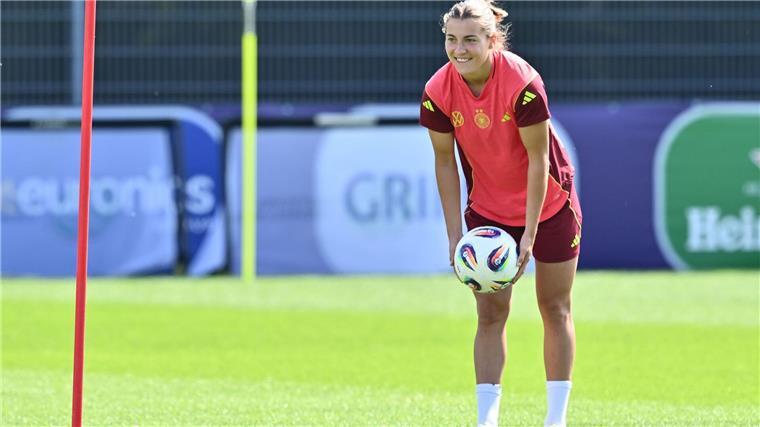 Carlotta Wamser soll beim zweiten EM-Spiel der deutschen Fußballerinnen von Beginn an spielen.