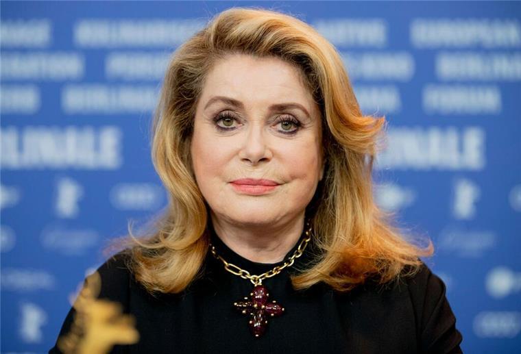 Catherine Deneuve wird 80 Catherine Deneuve auf der Berlinale 2019.