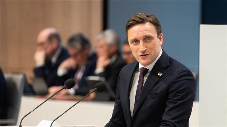 CDU-Fraktionschef Lechner fordert Reformen auch beim Bürgergeld und der Migration. (Archivbild)