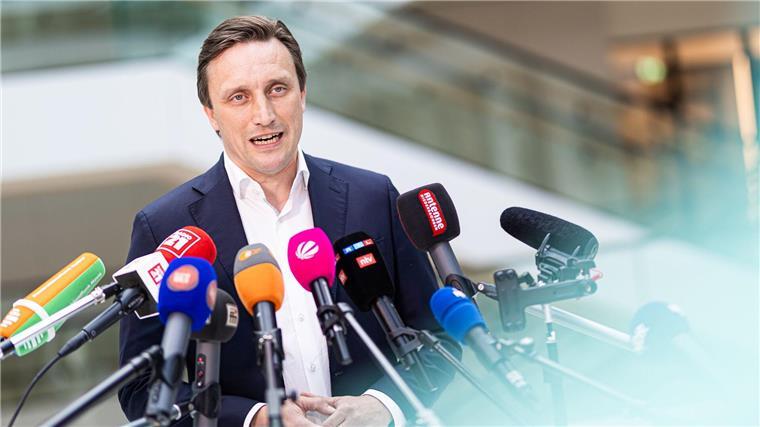 Fraktionen zahlen mehr als eine Million Euro an Zulagen CDU-Politiker Lechner erhält die höchste Zulage unter den Fraktionschefs. (Archivbild)