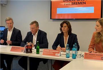 CDU-Pressesprecher Andreas van Hooven (von links), CDU-Fraktionschef Frank Imhoff, die stellvertretende CDU-Landesvorsitzende Yvonne Averwerser und die stellvertretende CDU-Fraktionsvorsitzende Wiebke Winter stellten die Ergebnisse ihrer Klausurtagung vor.