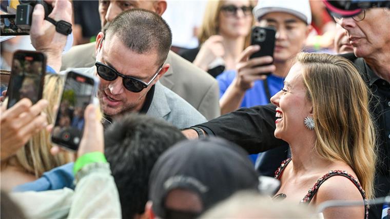 Channing Tatum und Scarlett Johansson stellten am Mittwochabend ihren neuen Film „To the Moon“ bei der Deutschlandpremiere in Berlin vor.