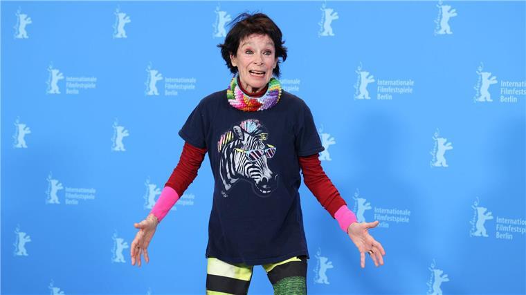Ihr Vater war ihr Mentor: Geraldine Chaplin wird 80 Chaplin hat eine Vorliebe für bunte Kleidung. (Archivbild)