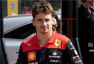 Charles Leclerc aus Monaco vom Team Ferrari hat sich die Pole Position gesichert.